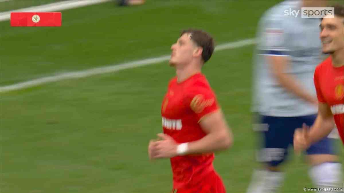 'Look who it is again!' | Lankshear latches onto rebound to regain lead for Boro