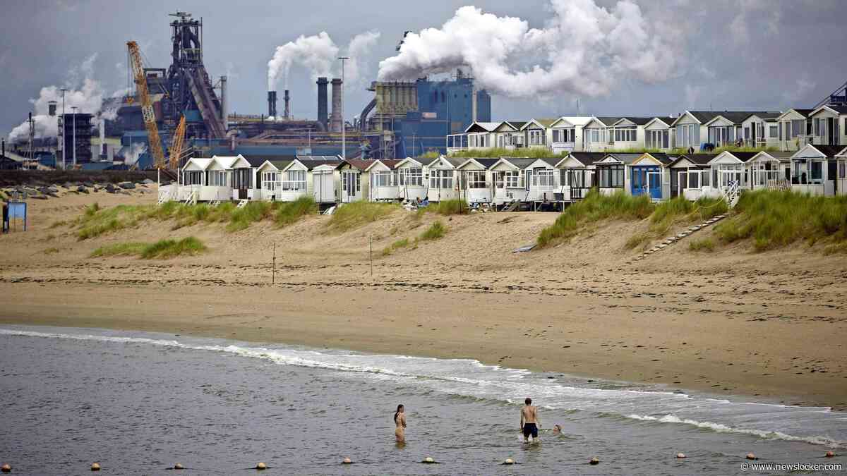 Belaagd Tata Steel vraagt nieuwe vergunning aan voor maken van groen staal: met windenergie in plaats van kolen