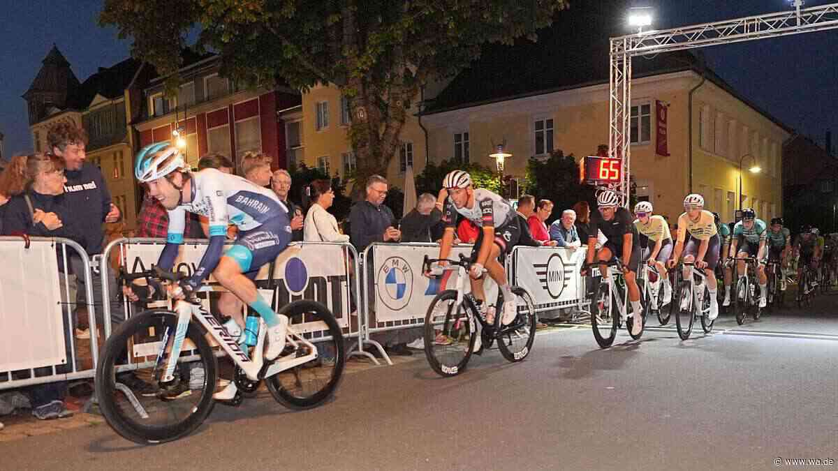 Live-Blog: Radsportfieber in der Innenstadt – City Night lockt Tour-Fahrer nach Hamm