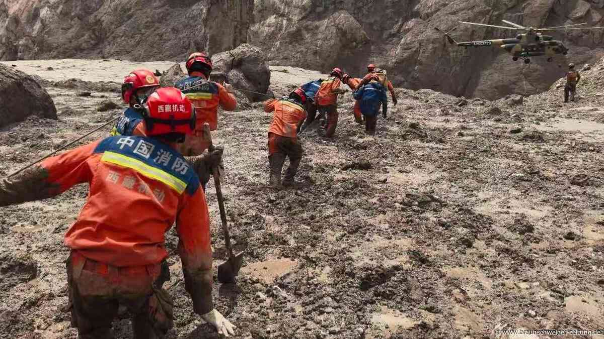 Verheerende Flutkatastrophe in Nepal: Mehr als 3000 Menschen vermisst