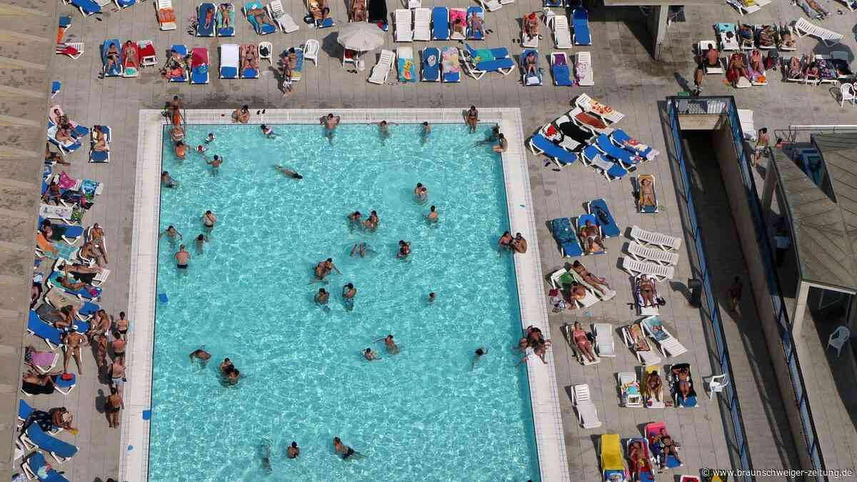 „Braune Herausforderung“: Ekel-Trend sorgt in Spaniens Freibädern für Ärger