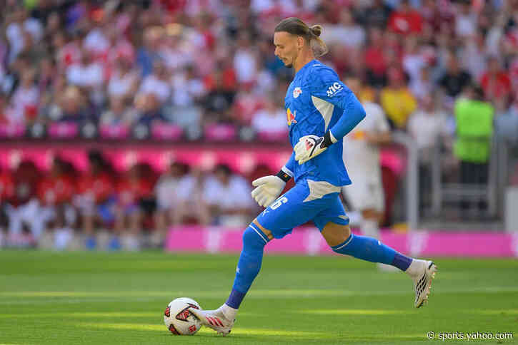 🎥 Crazy moment! Leipzig keeper with a brilliant save