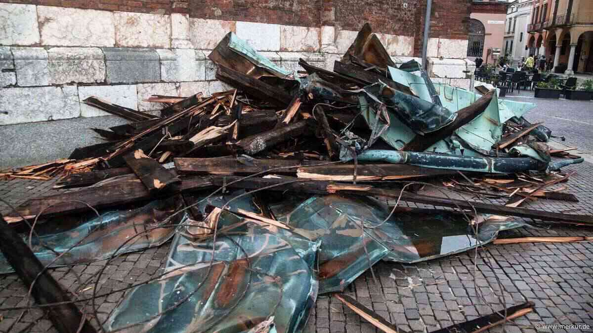 Extreme Unwetter in Italien: Tornado zerstört gotische Turmspitze am Dom von Cremona