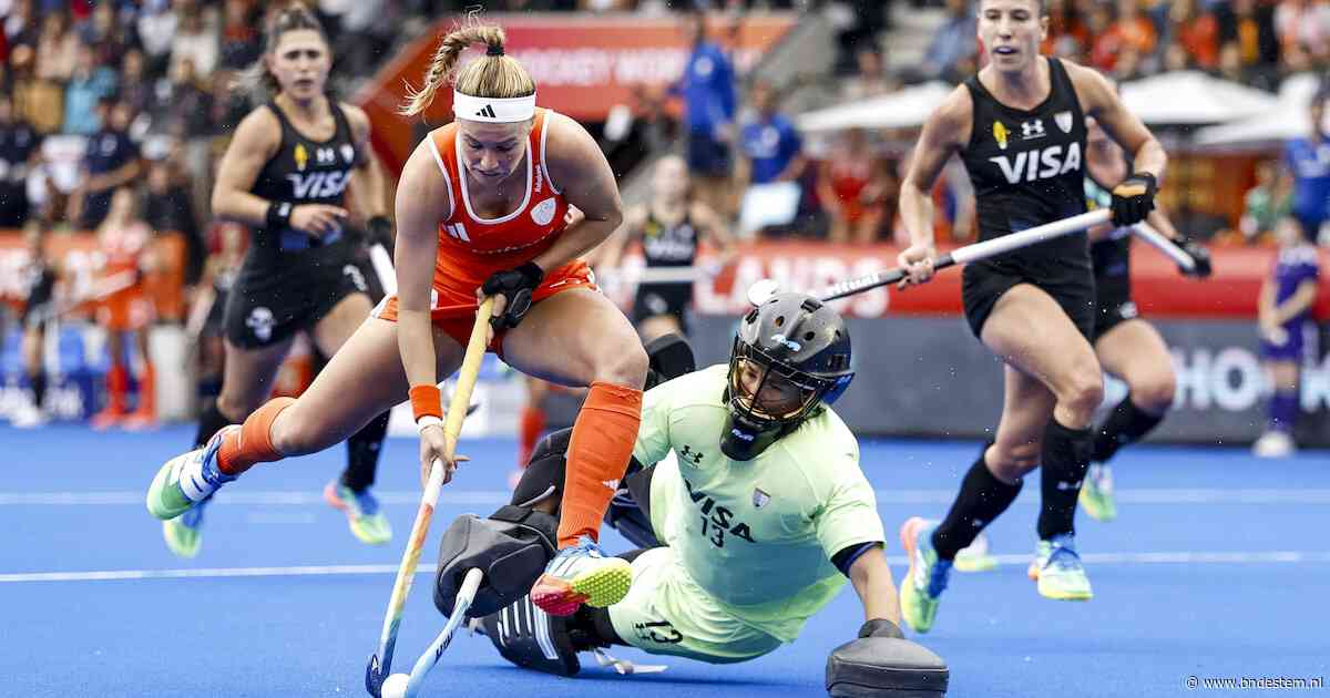 LIVE WK hockey | Yibbi Jansen zet Oranje hockeyvrouwen meteen op voorsprong uit eerste strafcorner tegen Argentinië