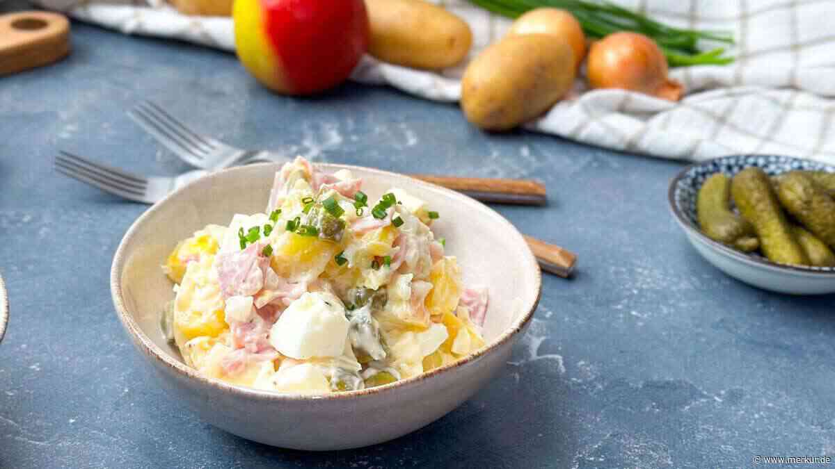 Der Blickfänger auf dem Tisch: Dieser 7-Tassen-Salat passt zum jeden Hauptgericht