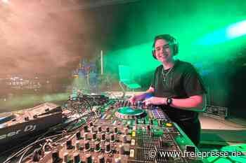 Summer Clubbing im Freibad: DJ aus Oelsnitz sorgt für Partystimmung
