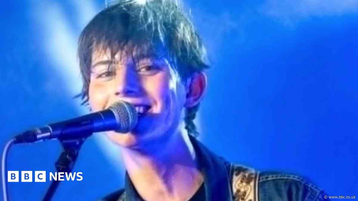 Boy, 16, lands dream gig opening for The Libertines