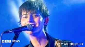 Boy, 16, lands dream gig opening for The Libertines