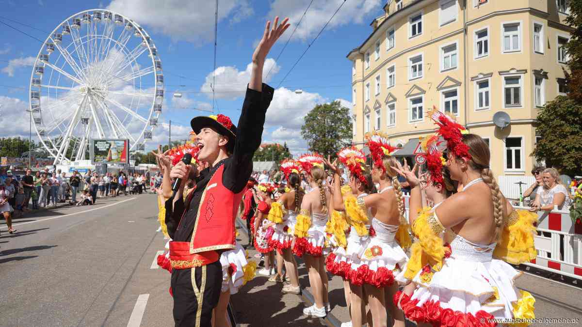 Startschuss für den Augsburger Herbstplärrer 2026: Farbenfrohe Parade sorgt in Augsburg für Feststimmung