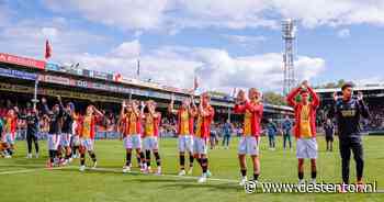 LIVE | Geen verrassingen in de opstellingen voor de topper tussen AZ en Go Ahead Eagles. Volg het hier