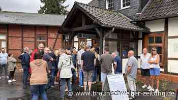Abriss-Flohmarkt: Einmal noch quirliges Treiben im Wilscher Deutschen Heinrich