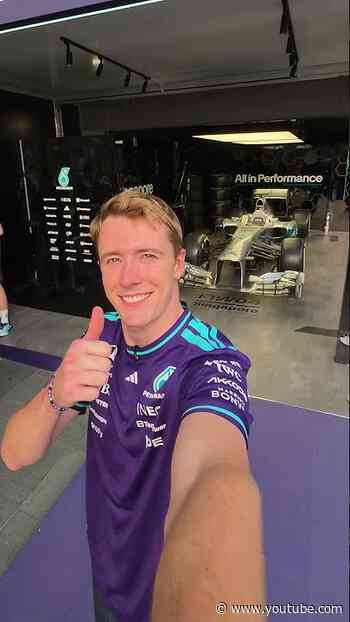 Stepping into Singapore 🇸🇬 #singapore #mercedes #f1 #fredvesti