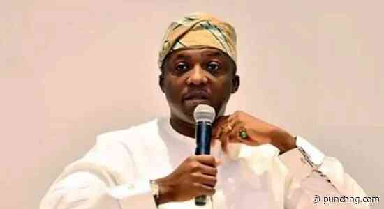 Stop patronising unregulated cart pushers, Lagos Commissioner urges residents