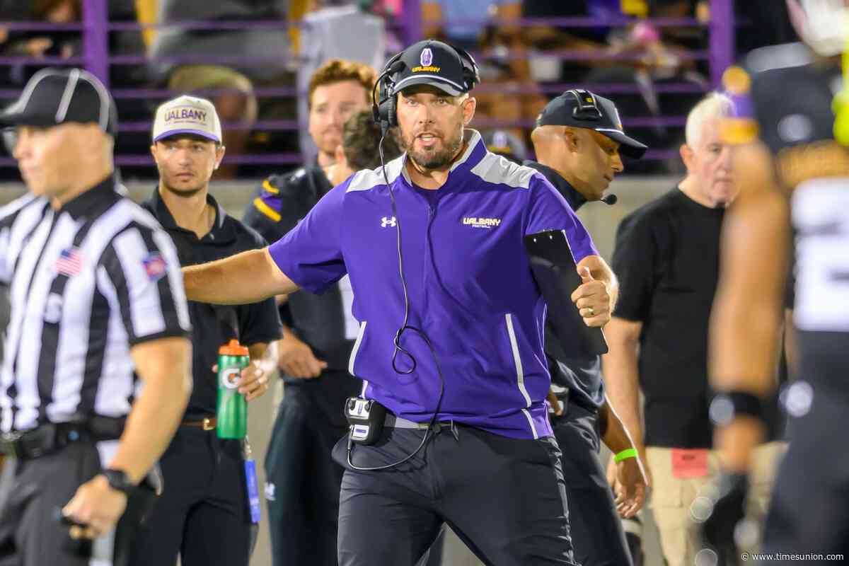 Koch's big night helps Great Danes win Tom Perkovich's UAlbany football coaching debut