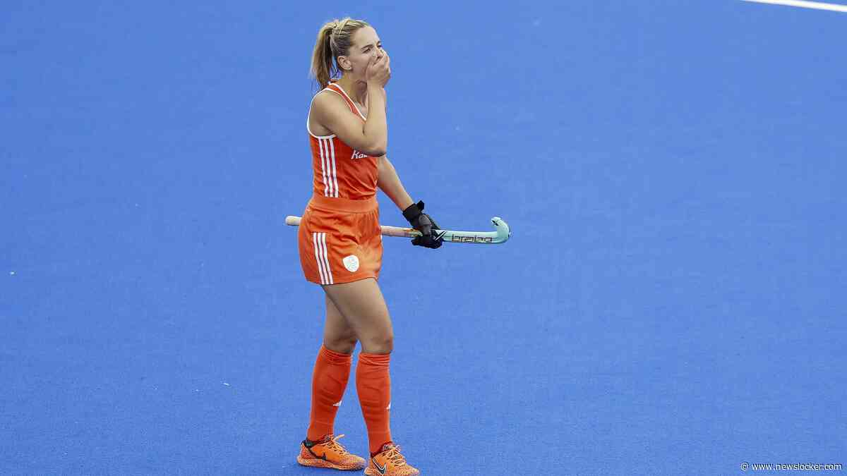 Pien Sanders denkt na gemiste shoot-out in WK-finale over beëindigen Oranje-carrière: ’Ik weet het even niet’