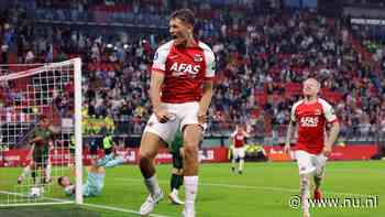 Koploper AZ leeft zich uit tegen Go Ahead en blijft foutloos in Eredivisie