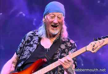 DEEP PURPLE's ROGER GLOVER Explains Why He Never Gets Tired Of Playing 'Smoke On The Water': 'I Listen To It From The Audience's Perspective'