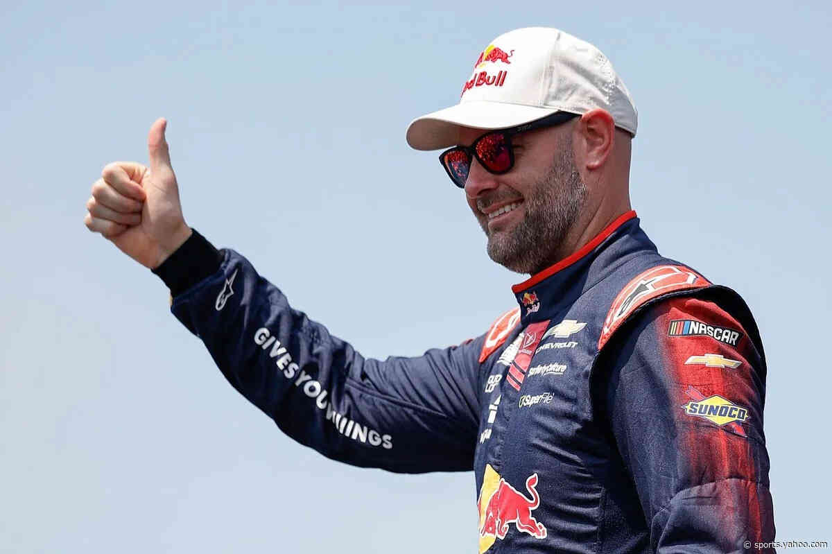 Shane van Gisbergen explains how Ross Chastain has helped him improve at drafting tracks