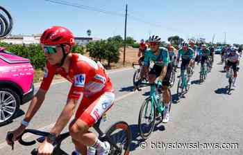 Pogacar sufre fuerte caída en la Vuelta a España