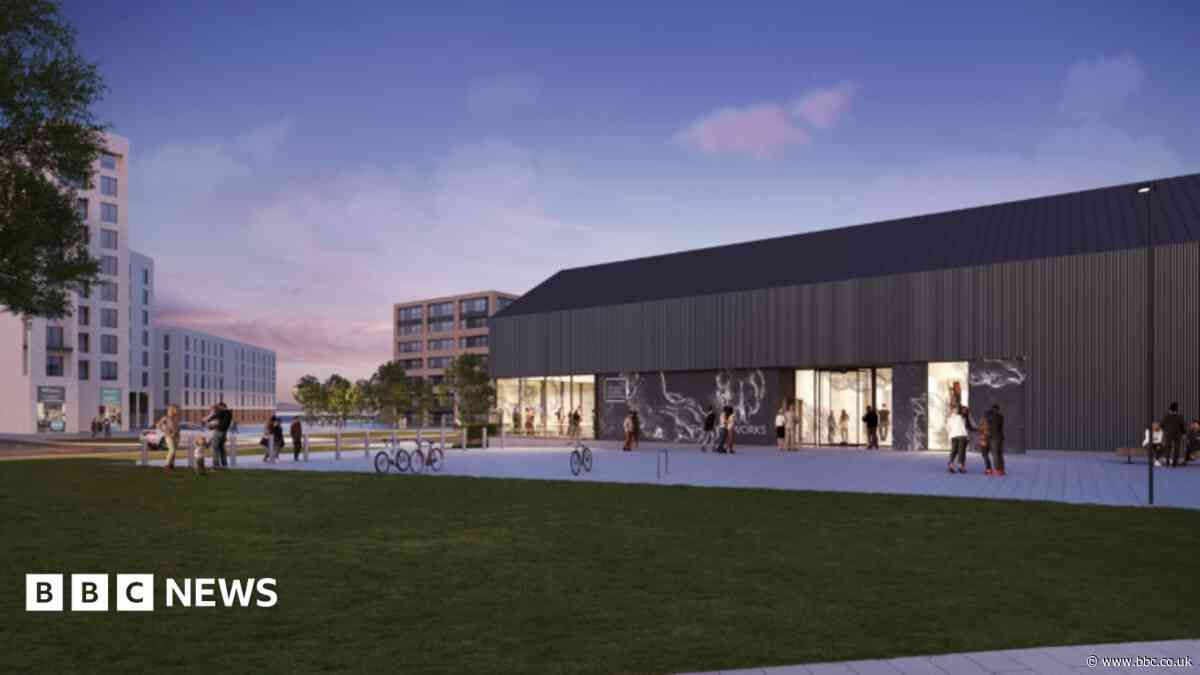 Travellers ordered to leave site earmarked for £100m art gallery