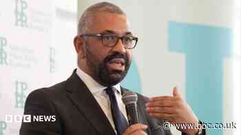 Cleverly quits shadow cabinet to run for London mayor