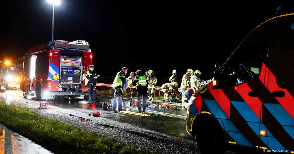 LIVE | Drie doden en vijf gewonden bij ernstig ongeluk op dijk tussen Lelystad en Enkhuizen