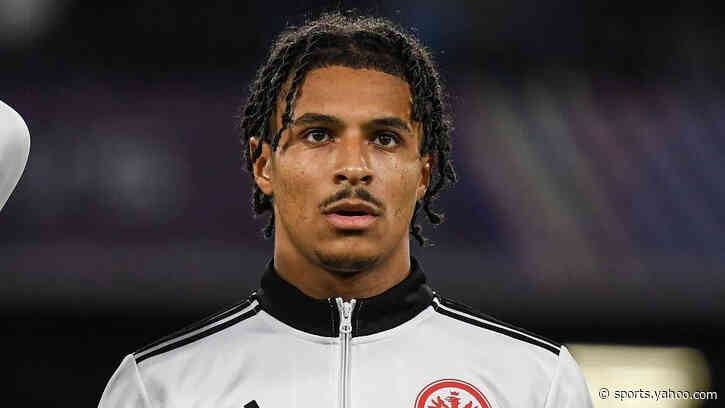 Hull agree deal with Frankfurt for winger Bahoya