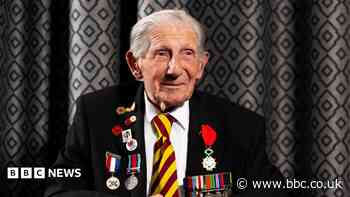 D-Day veteran Donald Howkins dies aged 105