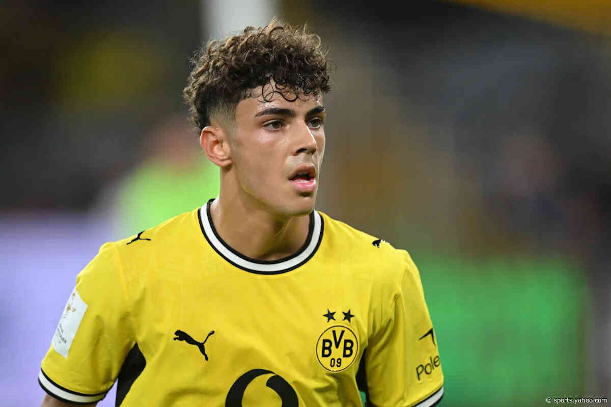 Niko Kovac backs remorseful Samuele Inacio (18) after nightmare Bundesliga cameo