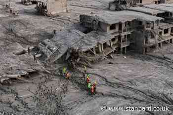 Searches continue for thousands missing as death toll tops 690 after Nepal flood