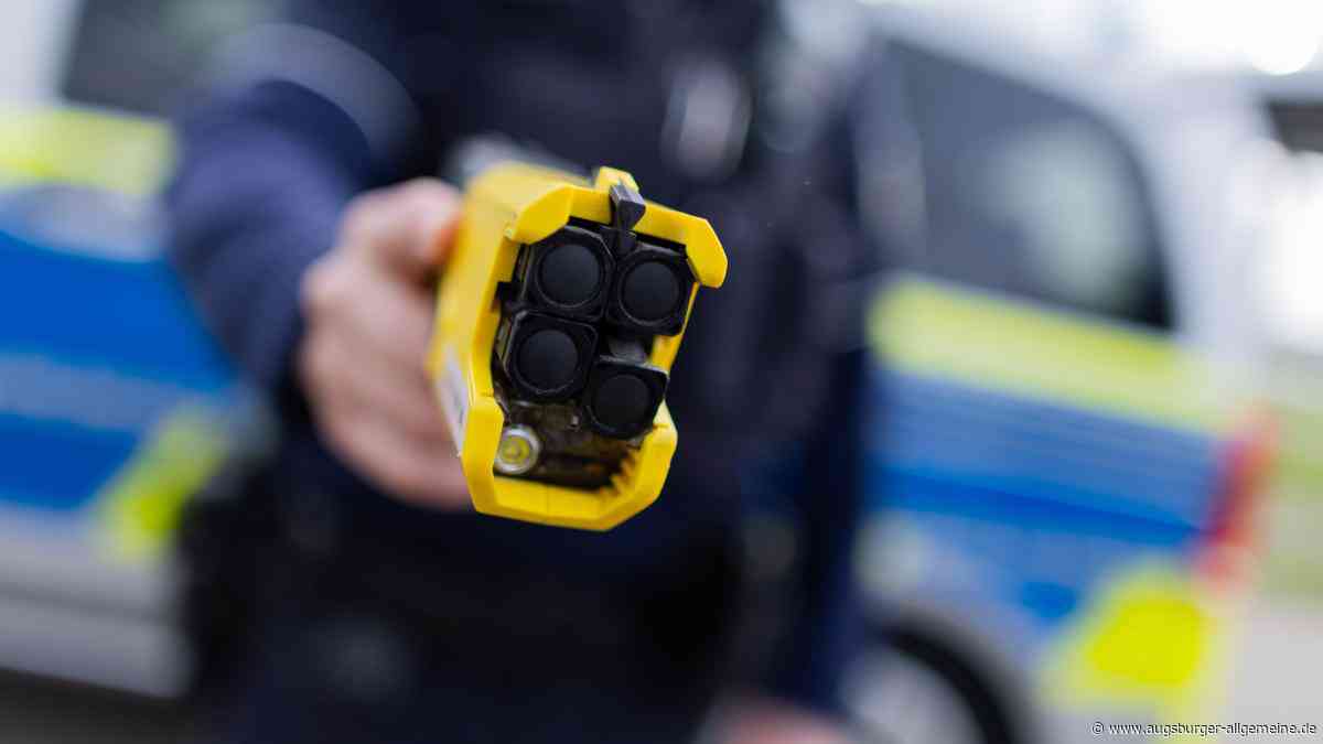 Für wenige Sekunden bewegungsunfähig: Wie Augsburgs Polizei die neuen Taser einsetzt
