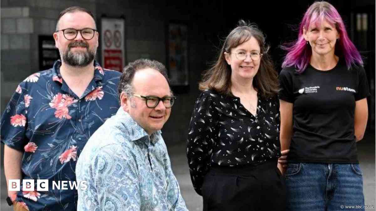 Youngster science outreach scheme wins top award