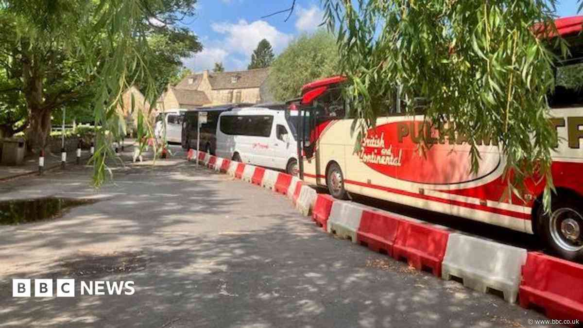 'Jury still out' on Bibury traffic measures