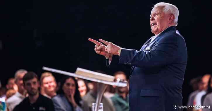 Steenrijke Amerikaanse evangelist in Nederland: ‘Vraag aan God wat je wilt. Wil je 10 miljoen? Dat is makkelijk’