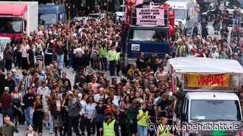 „Demo Rave“ am Sonnabend:  6000 Technofans ziehen tanzend durch Hamburg