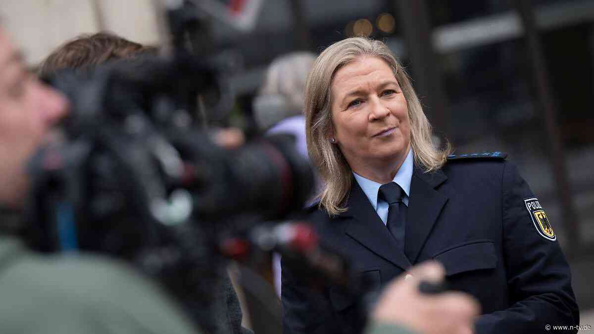 Neue Sportstaatsministerin?: Eisschnelllauf-Legende Pechstein zieht es in die Politik