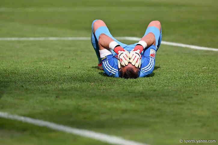 Two keepers, one fate! Have they blown it this summer?