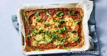 Wat Eten We Vandaag: Bloemkoolpizza met groentesaus en mozzarella
