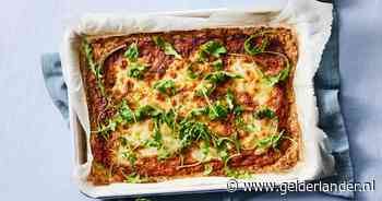 Wat Eten We Vandaag: Bloemkoolpizza met groentesaus en mozzarella