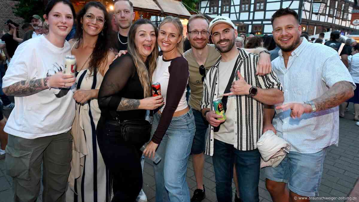 „Geiler Abend!“: Altstadtfest in Fallersleben endet mit starken Auftritten