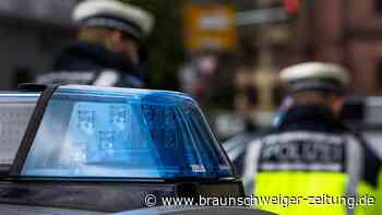 Schöningen: Auto prallt gegen Schild und Laterne – 15-Jähriger am Steuer