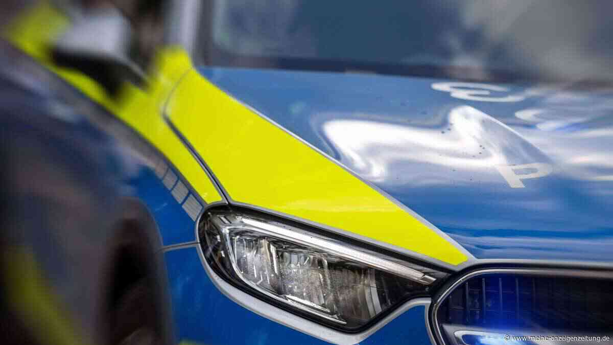 Betrunkener kracht in Zaun – und verweigert den Alkoholtest