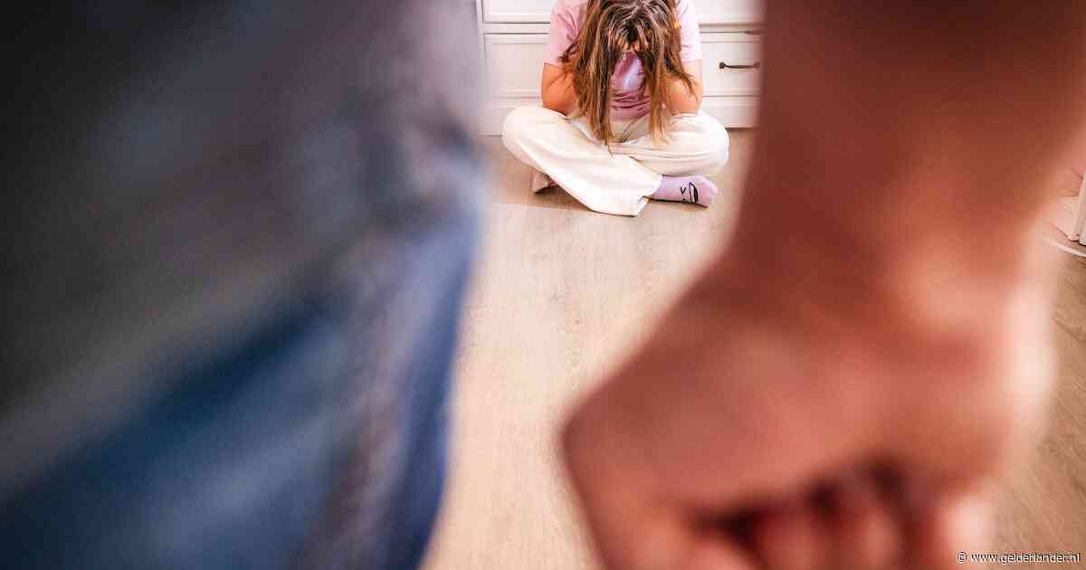Vader zou jonge kinderen psychisch hebben mishandeld, maar straf opleggen lijkt onmogelijk