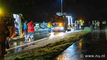 Zeker drie doden bij frontale botsing op dijk tussen Lelystad en Enkhuizen