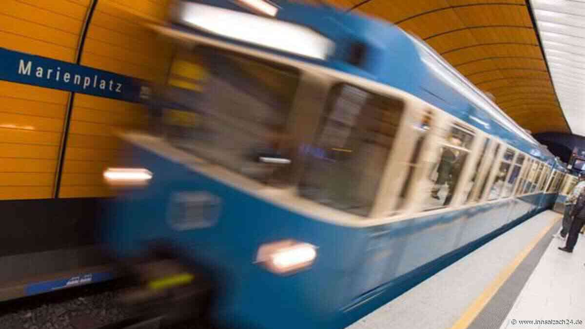 Tragödie in München: U-Bahn erfasst Rentner (†80) auf Bahnsteig – tot