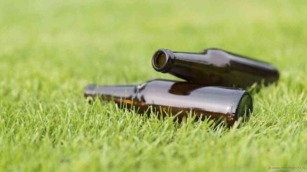 Traunsteiner (43) bekommt in Prien mehrfach Bierflasche auf den Kopf – Krankenhaus