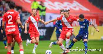 LIVE eredivisie | PSV begonnen op bezoek bij FC Utrecht, Peter Bosz houdt vast aan vertrouwde namen