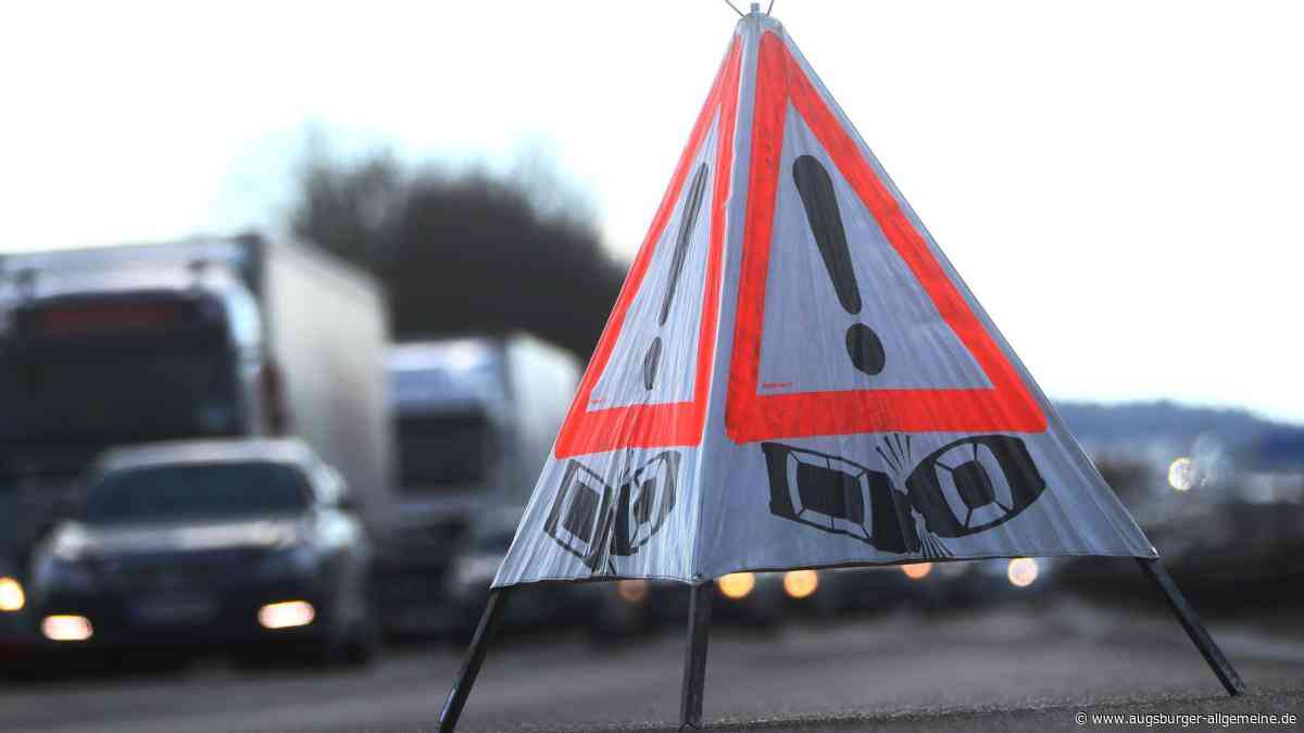 Ein unaufmerksamer Augenblick auf der A7 – sechs Verletzte und 15.000 Euro Schaden