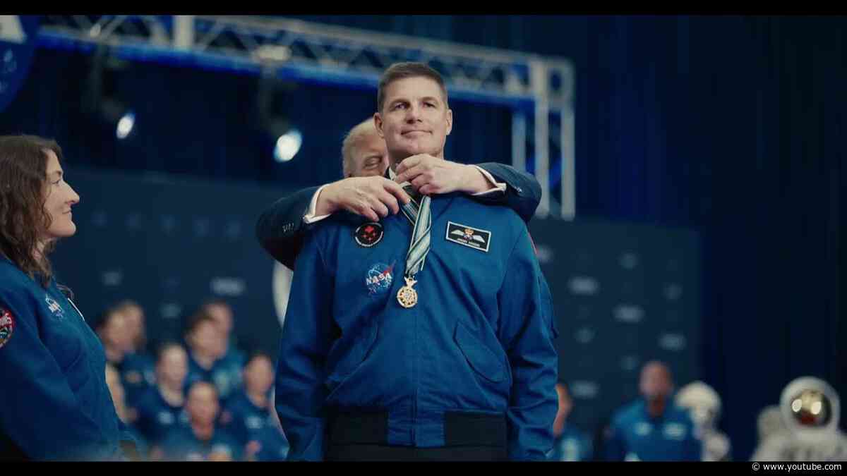 President Trump awards the Congressional Space Medal of Honor to the Crew of Artemis II