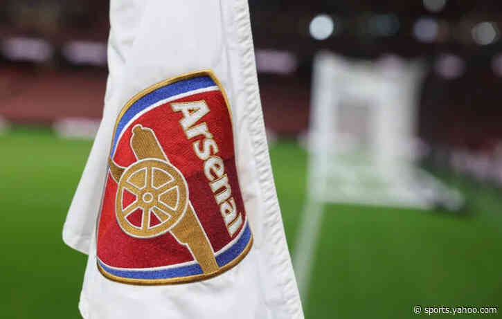 Arsenal announce signing Axel Donczew from Cardiff City